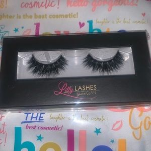 Lilly Lashes Mykonos